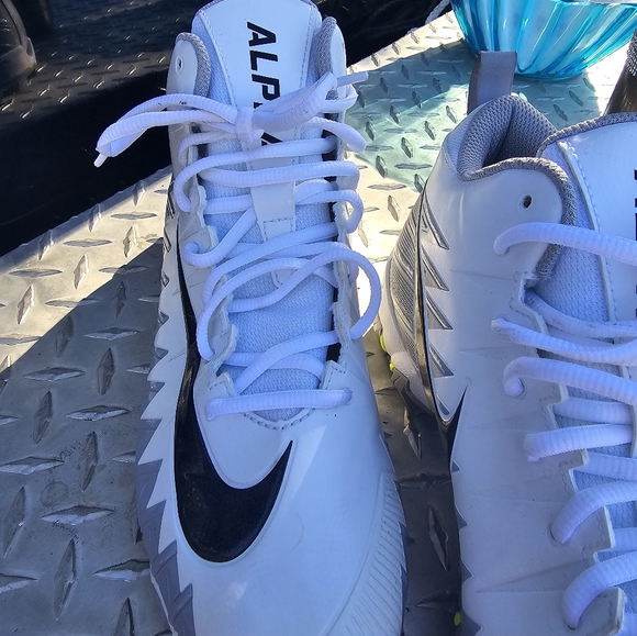 Nike alpha football cleats - Picture 4 of 6
